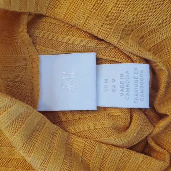 H&M Ribbed Tee - Picture 3 of 4